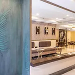 Emin Palace 3*