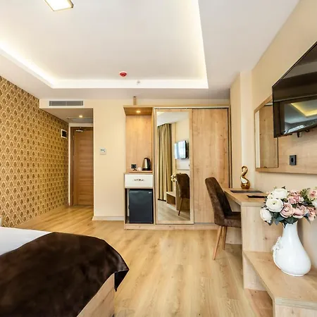 Emın Palace Otel 3*